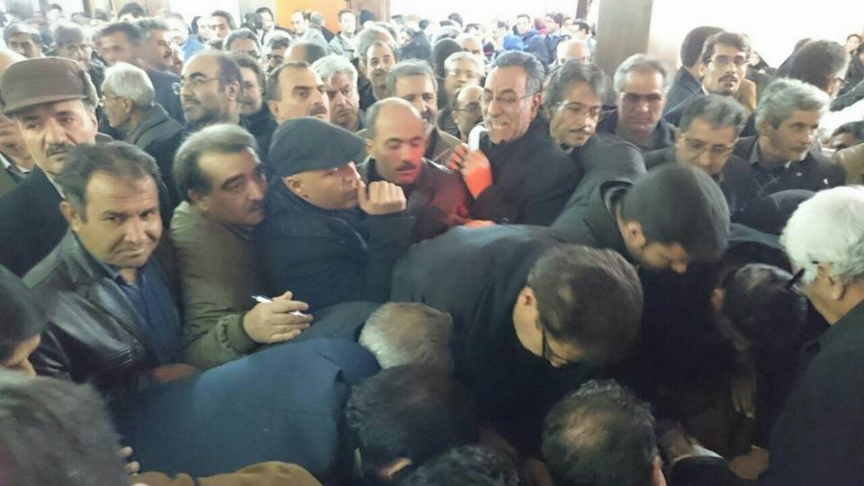 معلمان برای تشکیل سندیکای دموکراتیک خود در مشهد گرد آمدند