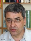 محمد‌رضا نیکفر: ایران/ پرسش‌های بنیادی